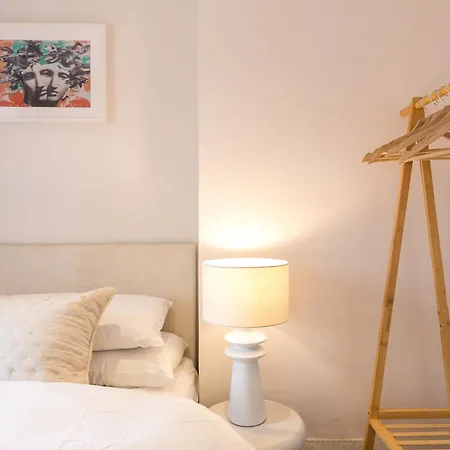 Spacious 4 Bedroom Home - Sleeps 8-2